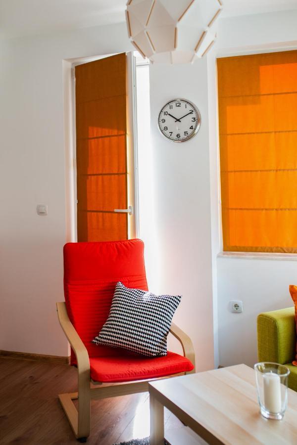 Apartment Near To Grand Hotel 플로브디프 외부 사진